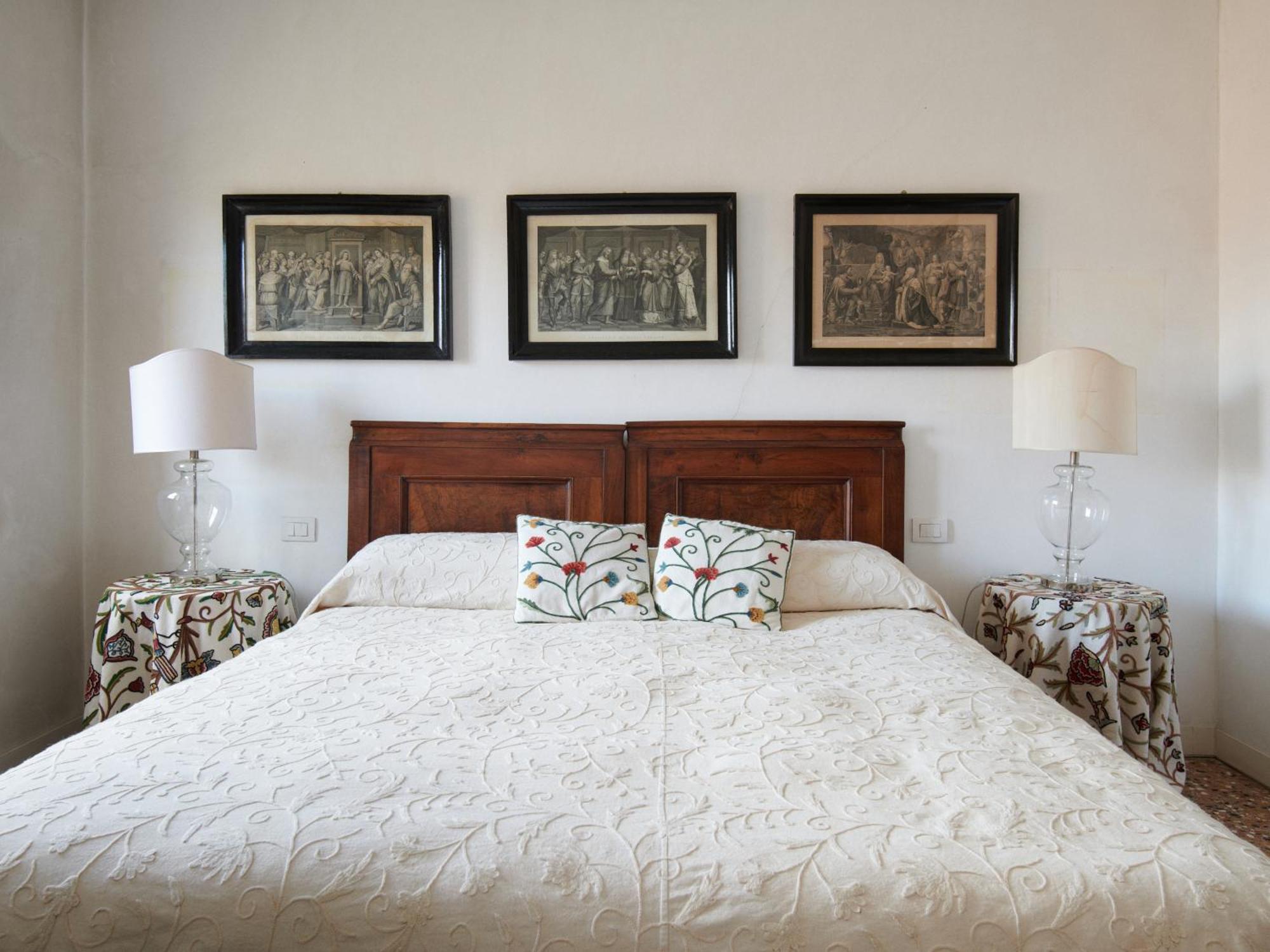 Aparthotel Palazzo Contarini Della Porta Di Ferro Venezia Esterno foto