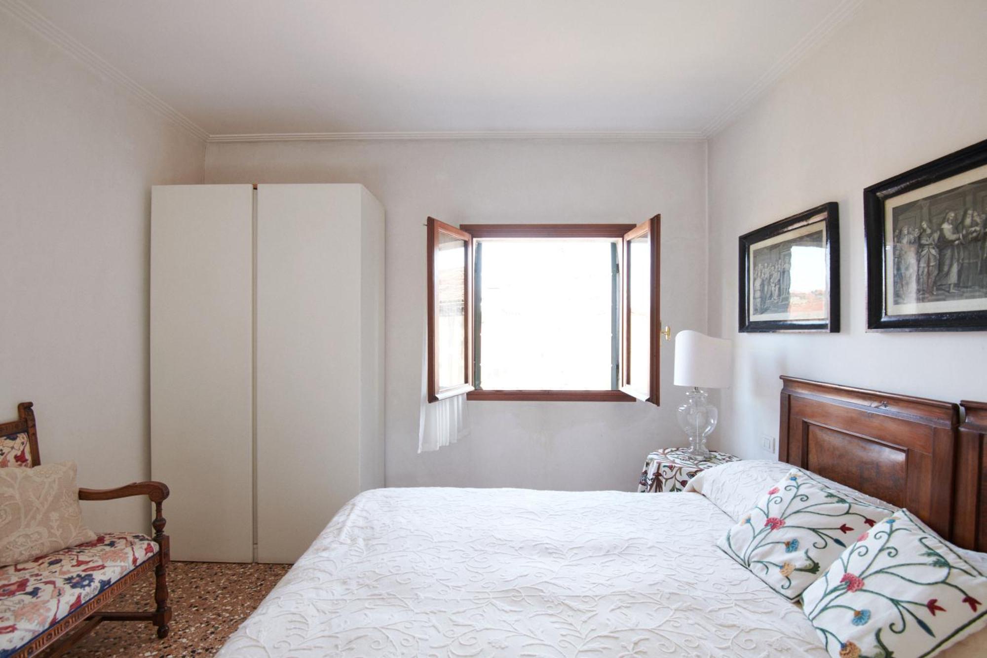 Aparthotel Palazzo Contarini Della Porta Di Ferro Venezia Esterno foto