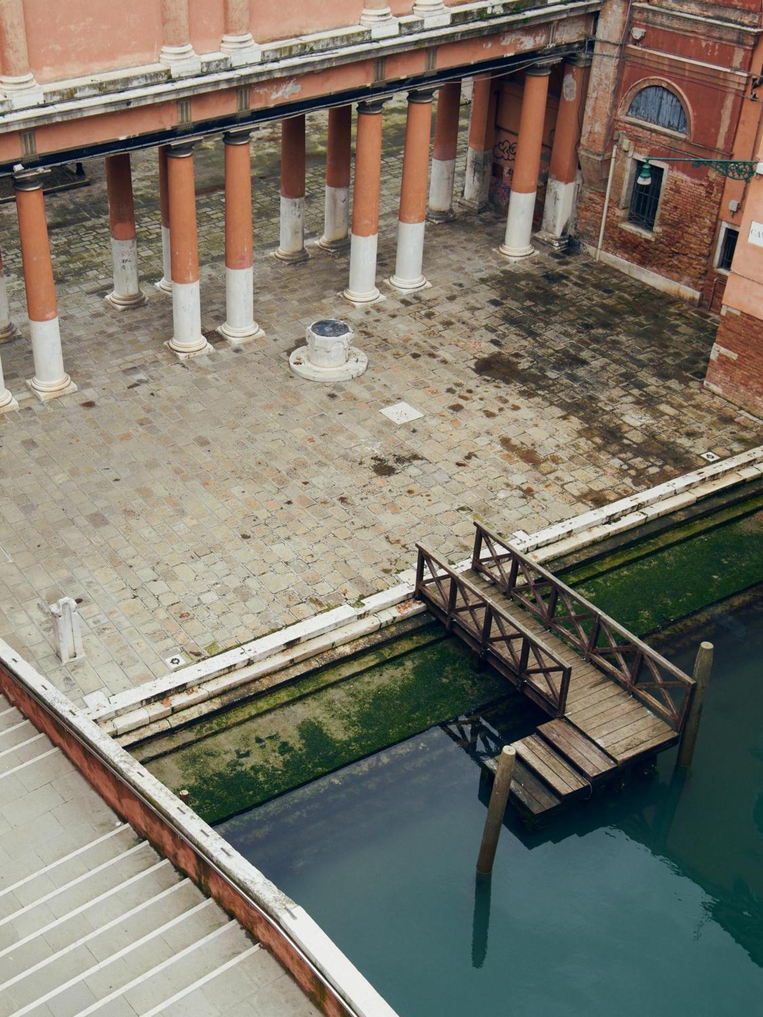 Aparthotel Palazzo Contarini Della Porta Di Ferro Venezia Esterno foto