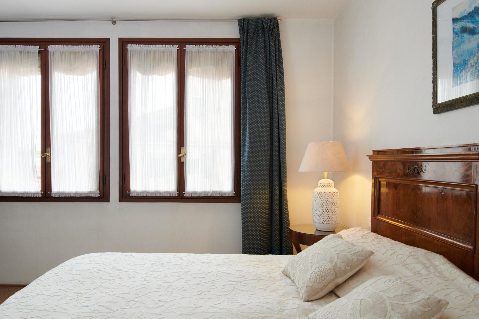 Aparthotel Palazzo Contarini Della Porta Di Ferro Venezia Esterno foto